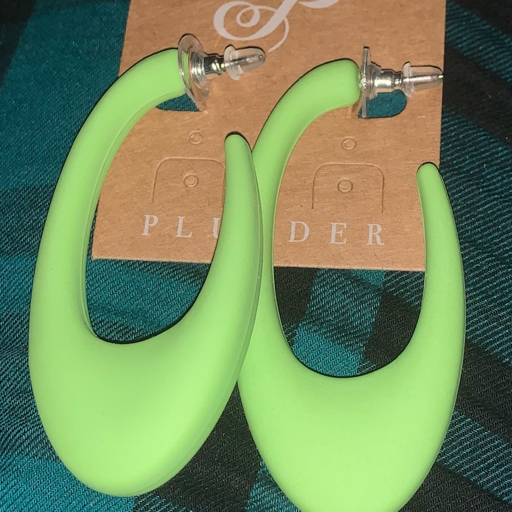 ✨✨ Plunder Designs Jewelry  **DeeDee** Earrings❣️  BRAND NEW❣️❣️❣️ ✨✨